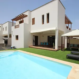 Las Caletas Del Mar - Heated Pool Holiday home